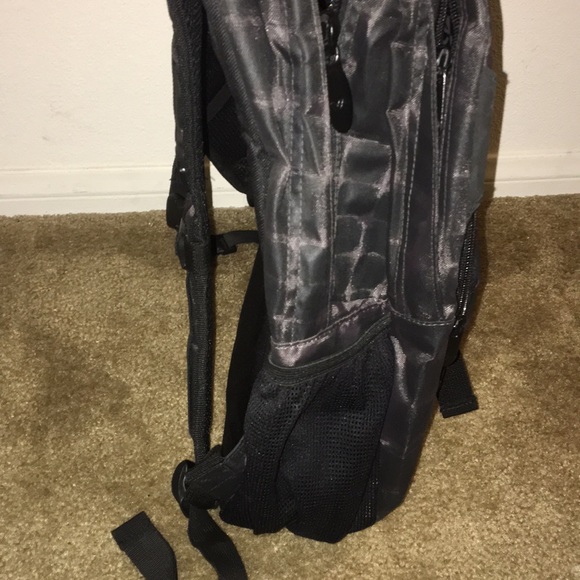 RVCA backpack - Picture 4 of 4